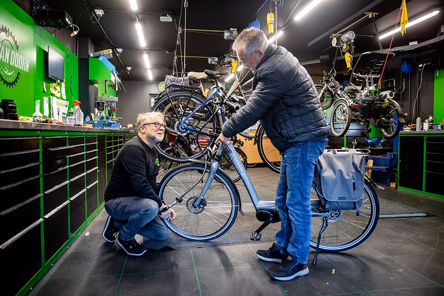 Winkel en werkplaats horen bij elkaar